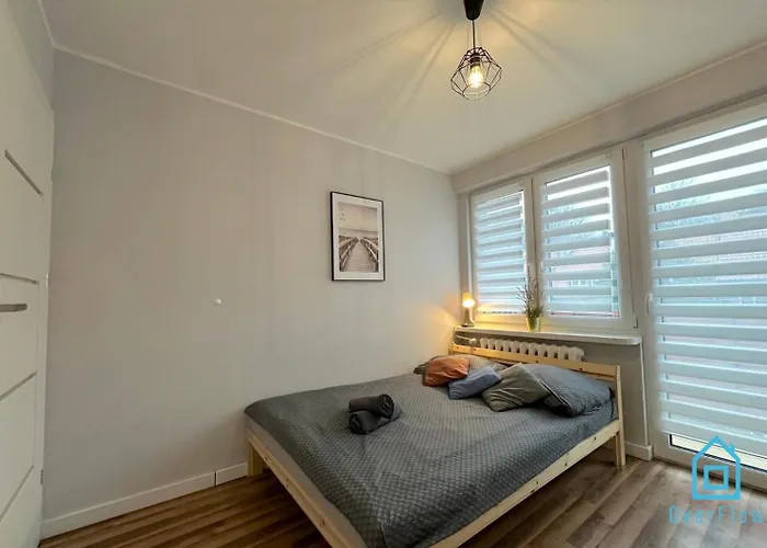 Vintage 10 Min To Old Town Gdansk,pkp & Shopping Mall Homestay *